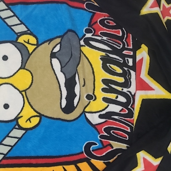 The Simpsons Homer Snuggle Blanket - Picture 3 of 4